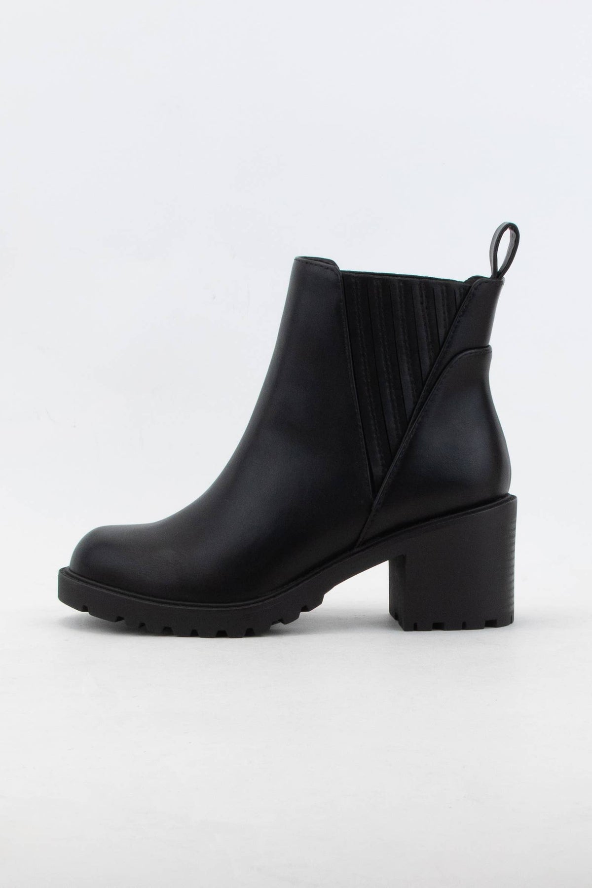 Wisely Chelsea Boots