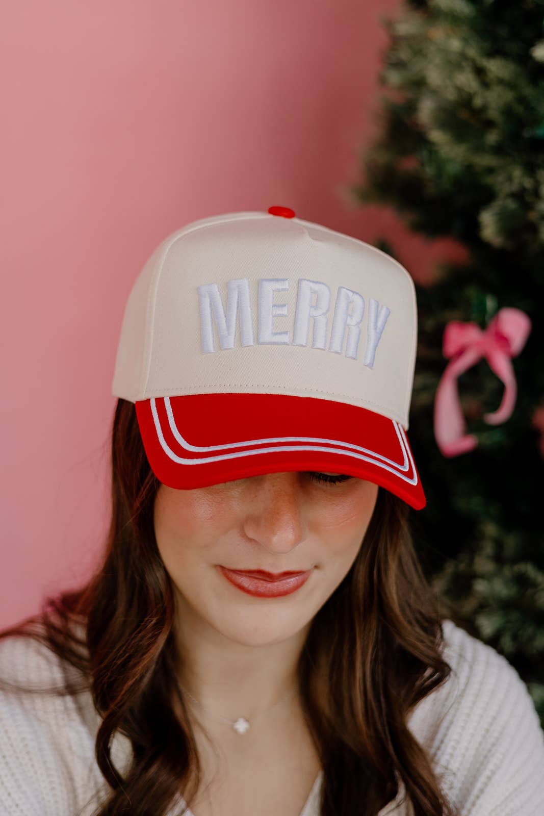 MERRY Puff White Trucker