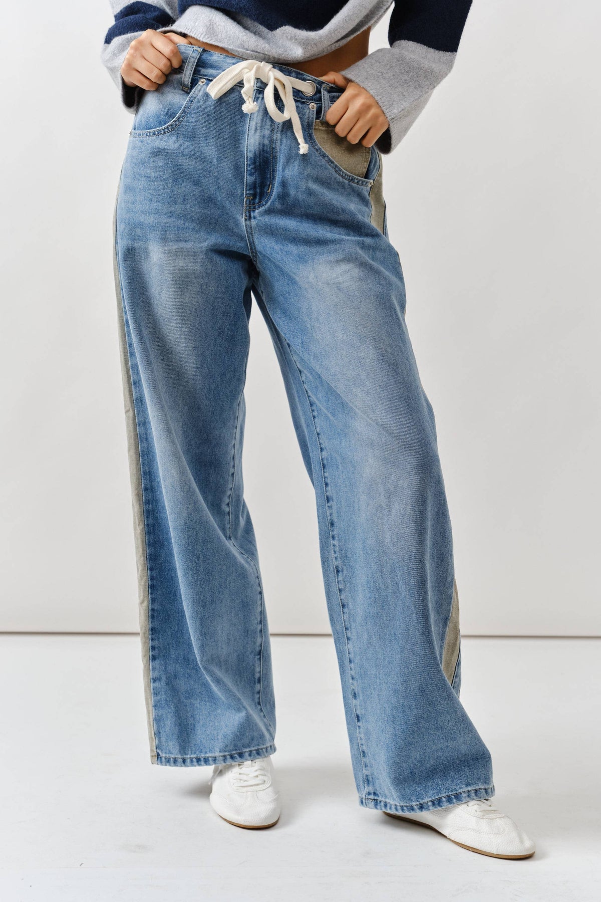 Contrast Line Slouchy Jeans